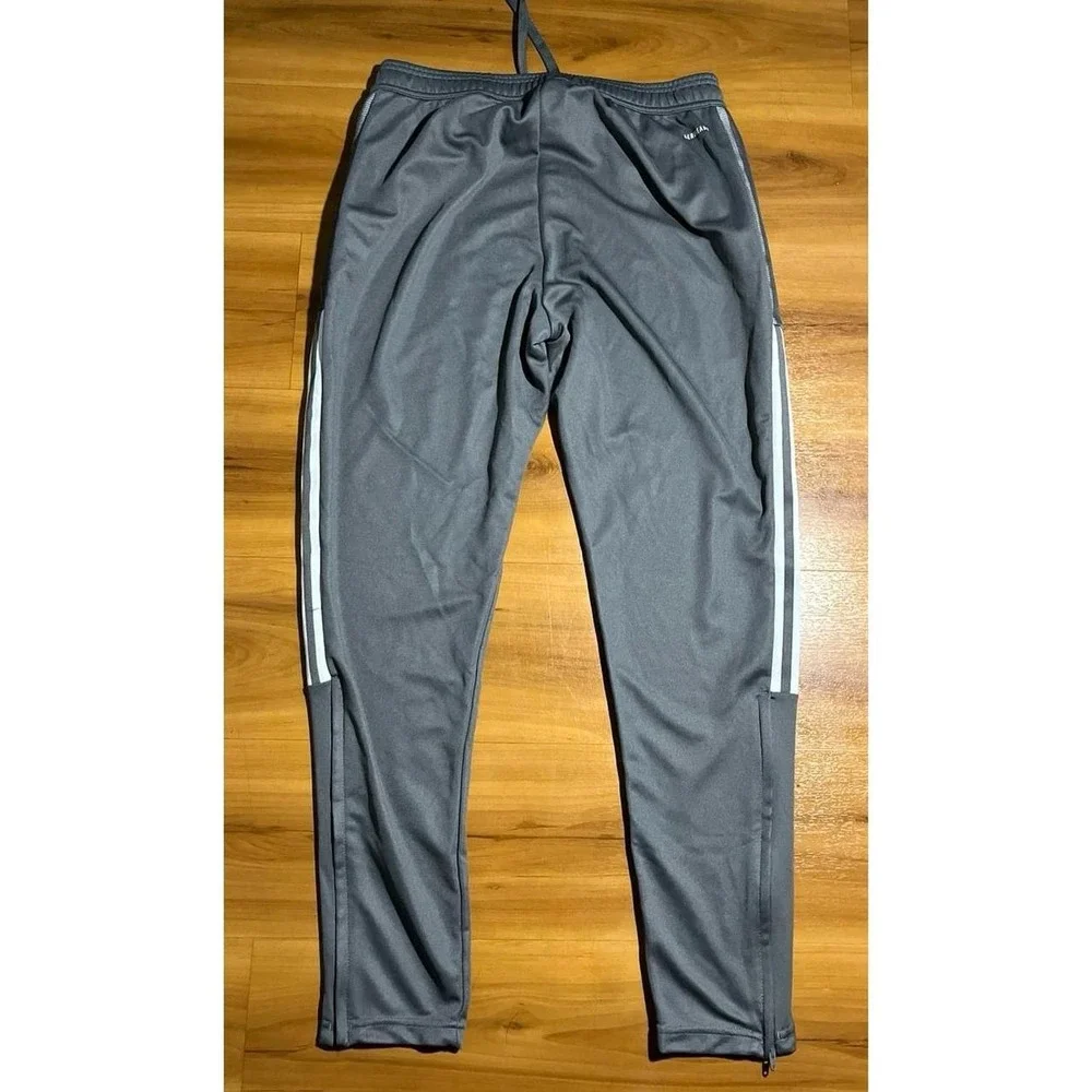 Mens NWOT Adidas 3 Stripe Athletic Performance Workout Tapered Track Pants